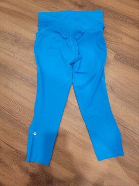 Lululemon Base Pace High-Rise Crop 23" Size 10